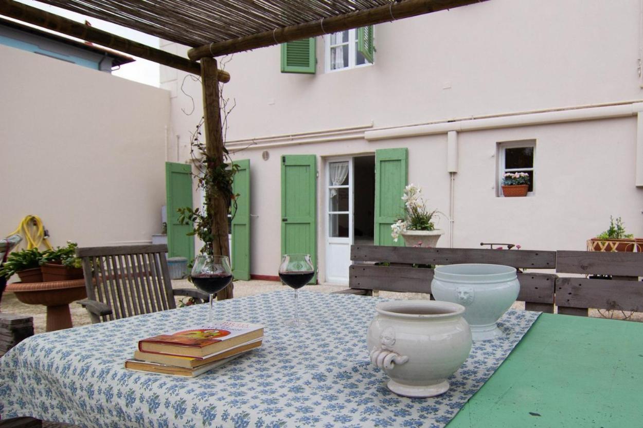 Appartement 200Metri Dal Mare Raffinato Chalet Con Giardino à Marina Di Pisa Extérieur photo